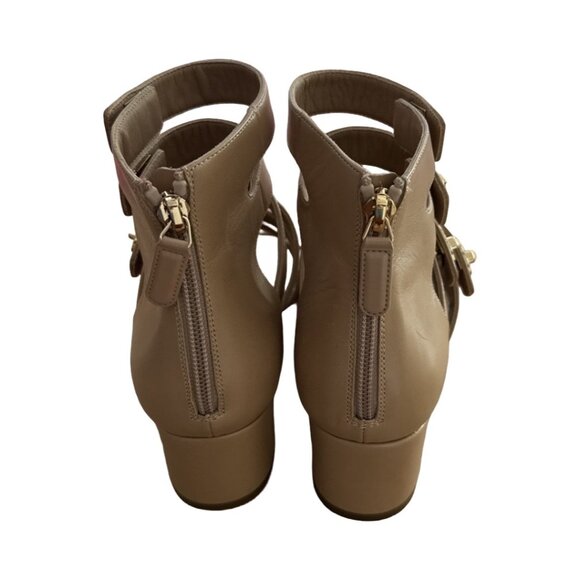 Chanel beige 2017 interlocking CC logo gladiator sandals size 38 - Picture 4 of 9